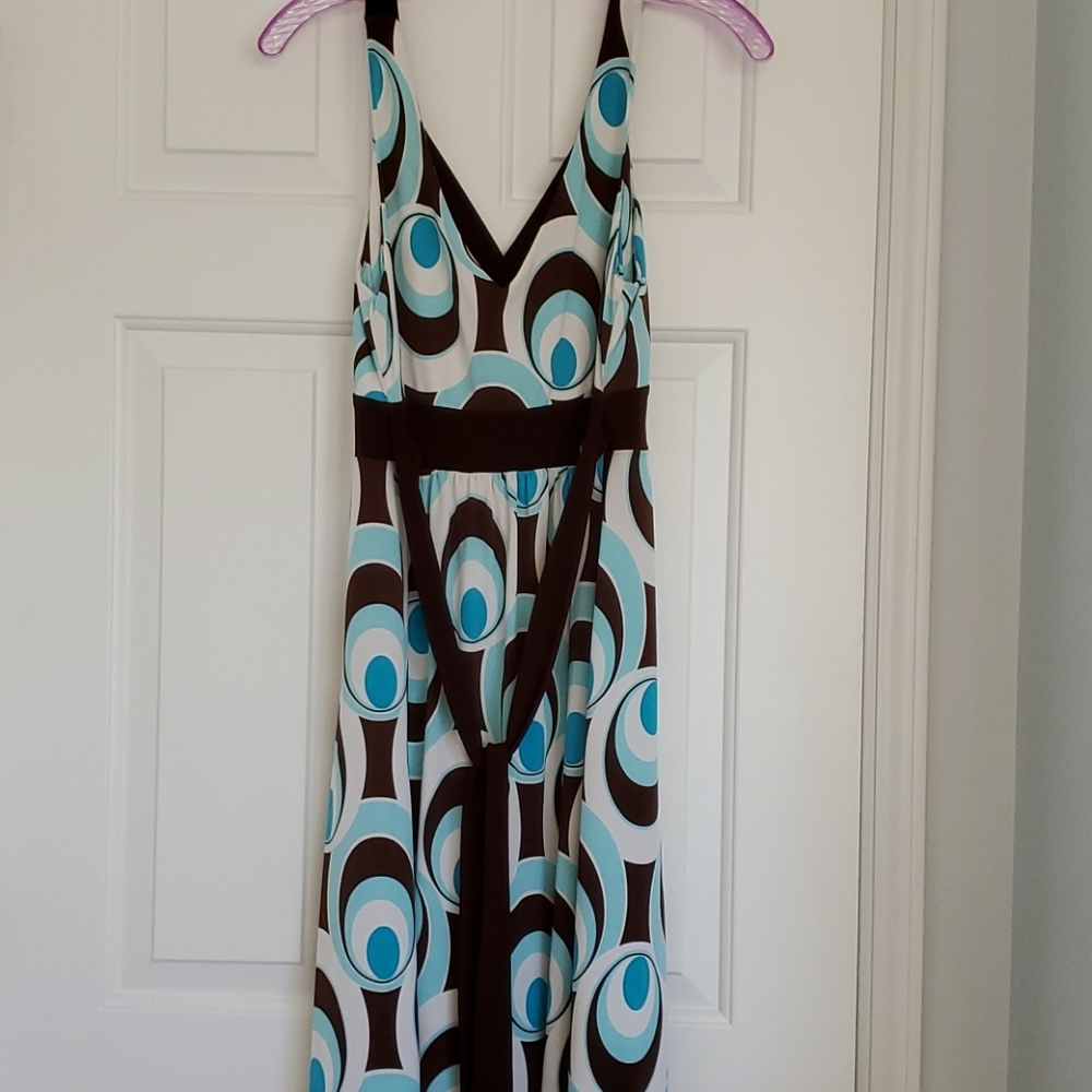 Brown and Blue Pattern Dress - Picture 4 of 6